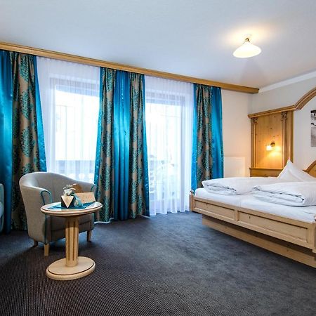 Sporthotel Almhof Ischgl Eksteriør bilde
